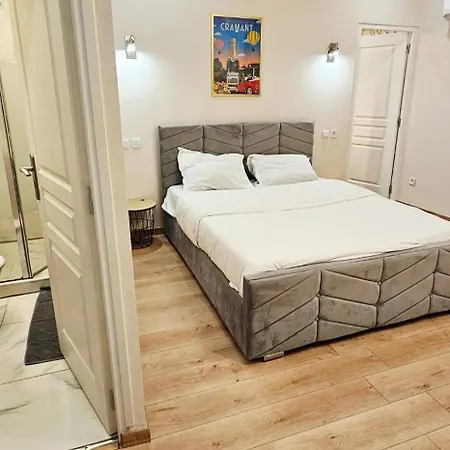 Apartament Belle Avec 2 2 Salles De Bain & Parking Gratuit Dans Le Rue Rdc Proche Centre *