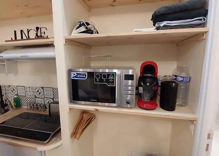 Bel Renove Au Coeur De La Rdc Pratique Ground Floor